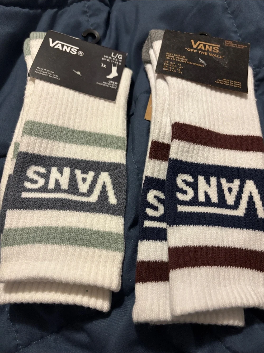 2 pairs of vans mens , teens crew socks crew socks